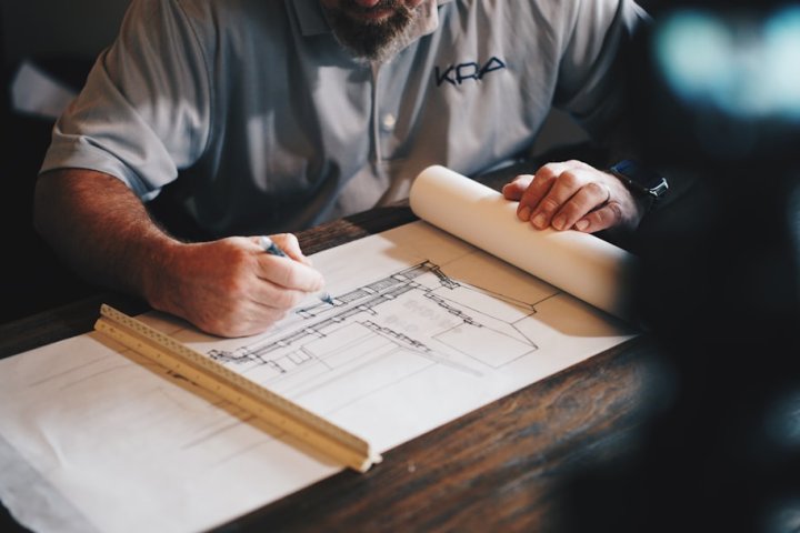 راهنمای جامع بازسازی خانه کلنگی در تهران